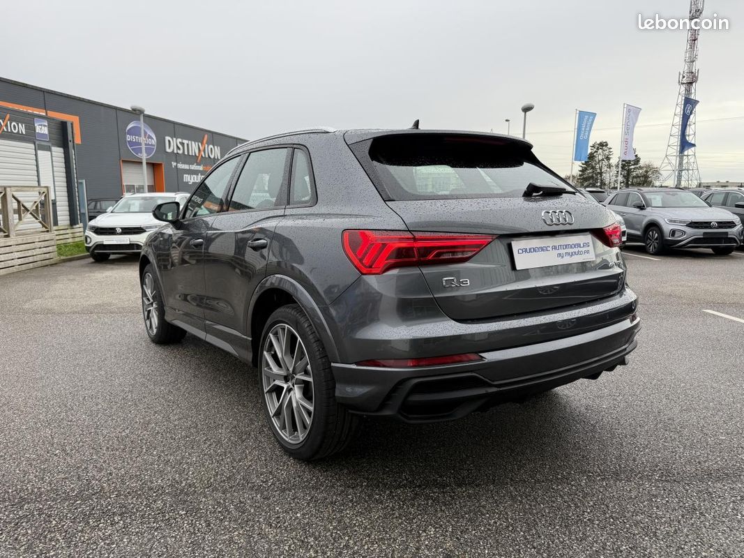 AUDI Q3 45 TFSIe 245 ch S tronic 6 S line (image 3)