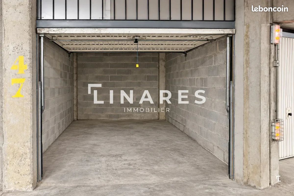 Parking 16 m² · à Aix-en-Provence · 16 m² · 39 000 €