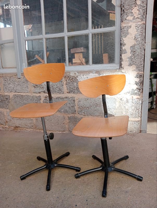 2 chaises d'atelier (image 1)
