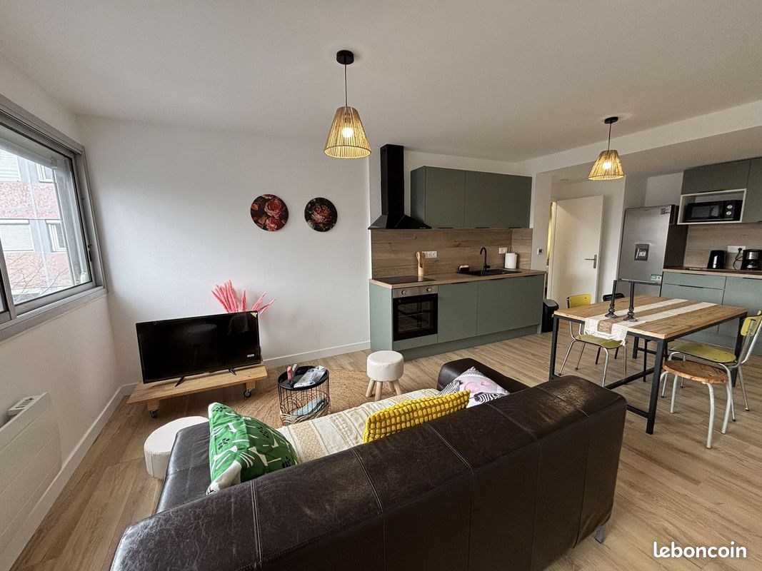 Appartement 5 pièces 77 m² · à Toulouse · 77 m² · 470 €