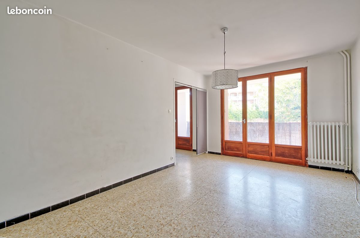 Appartement 4 pièces 75 m² · à Toulon · 75 m² · 1 050 €