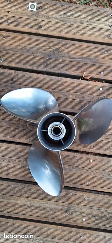 Helice inox suzuki (image 1)