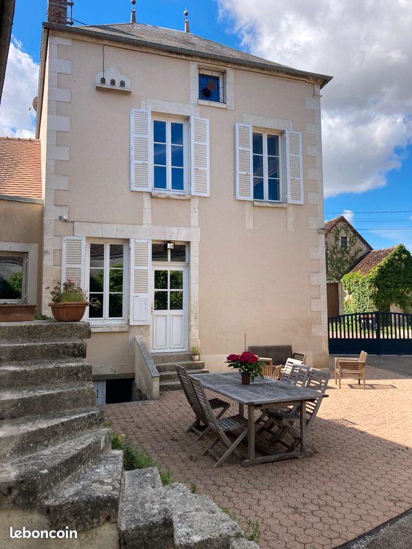 Maison 8 pièces 210 m² · à Quenne · 210 m² · 267 000 €