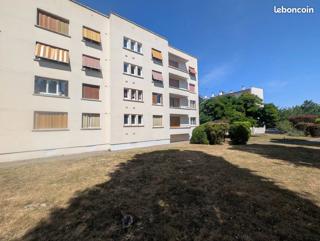 Appartement 3 pièces 54 m² · à Les Clayes-sous-Bois · 54 m² · 150 000 €