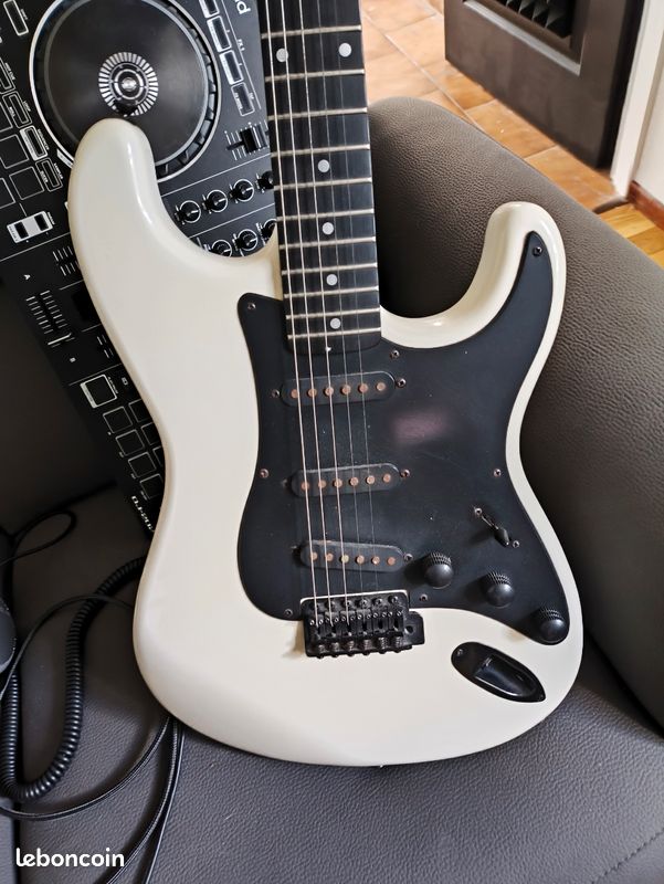 Guitare électrique Session Stage Series – Made in Korea – Années 80/90 (image 1)