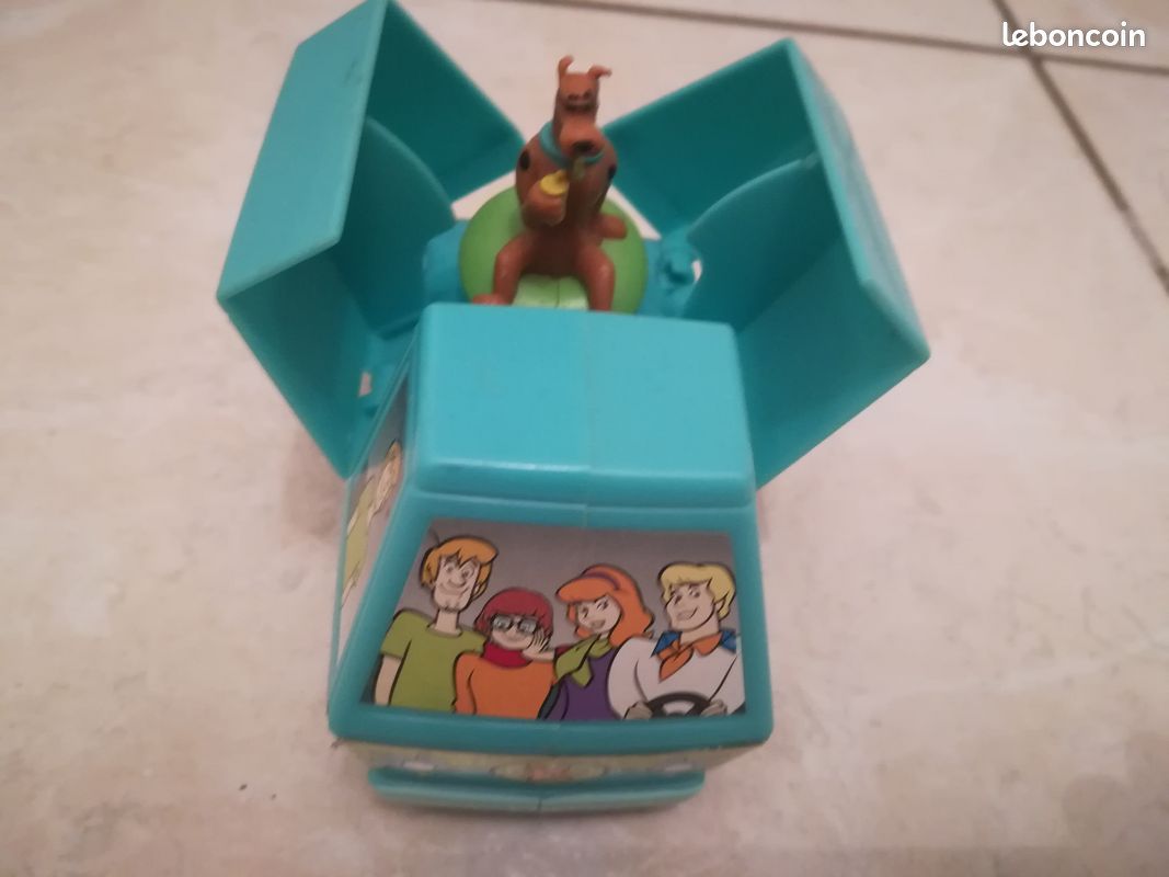 Van The Mistery Machine Scooby Doo avec mécanisme à clé (image 2)