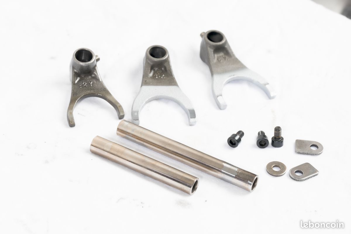 Fourchettes boîte vitesse Triumph Street Triple 765 RS R 2017 2019 T1195004 T1190368 1-2 (image 3)
