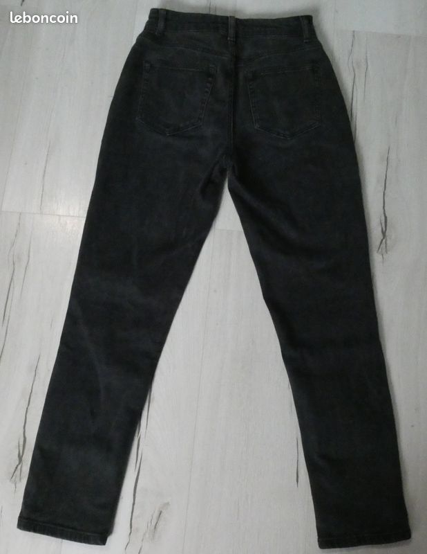 T34 XS Jean MOM noir Kiabi 30L Vêtements