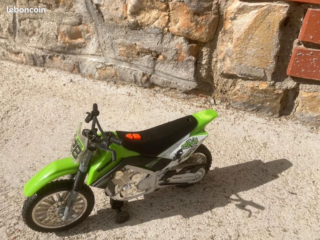 Moto électrique miniature (image 1)