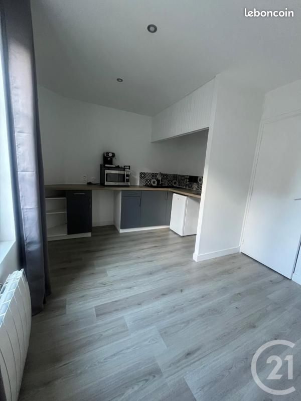 Appartement 1 pièce 13 m² · à Compiègne · 13 m² · 390 €/mois