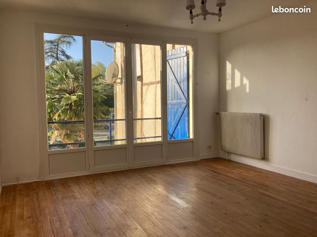 Appartement 3 pièces 67 m² · à Amou · 67 m² · 400 €/mois