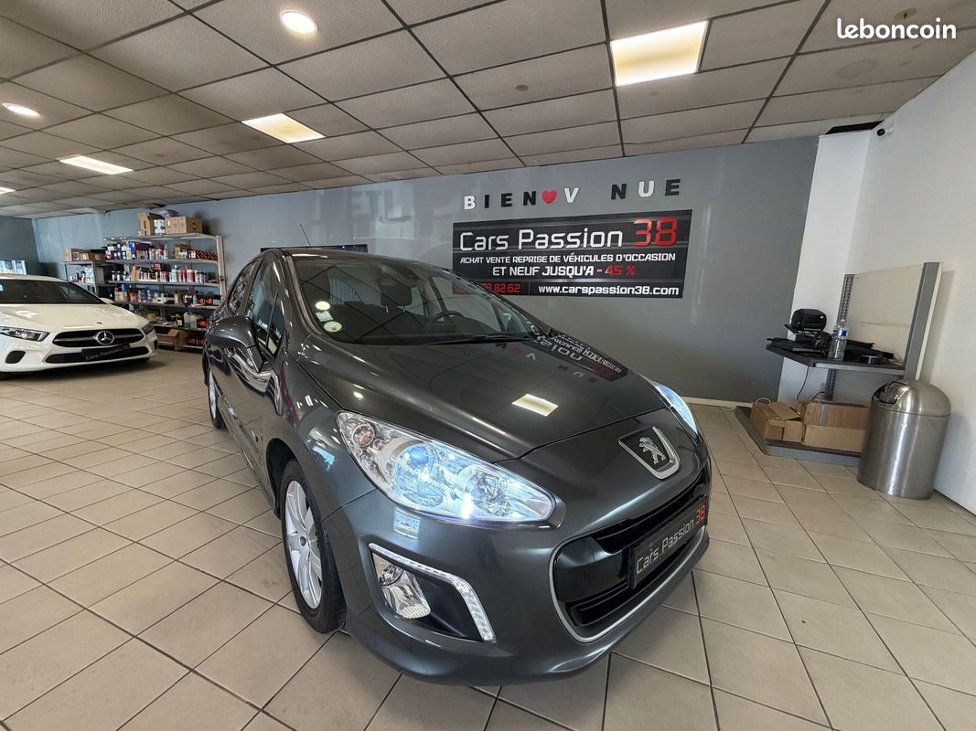 PEUGEOT 308 1.6 e-HDi 115ch FAP Sportium (image 1)