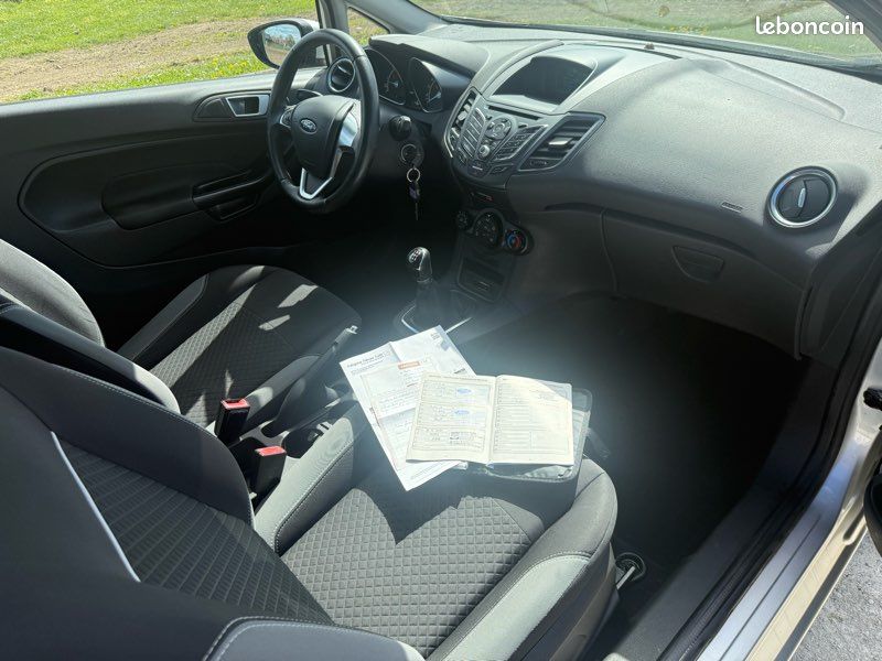 Ford Fiesta phase 2 2015 tdci 75cv 112000 kms (image 5)