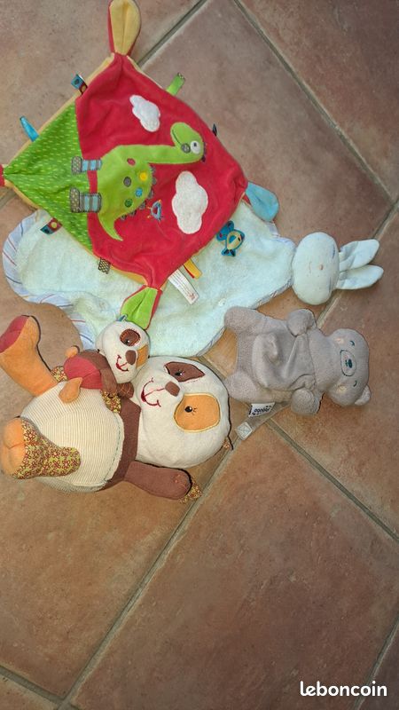 Lot de doudous (image 1)