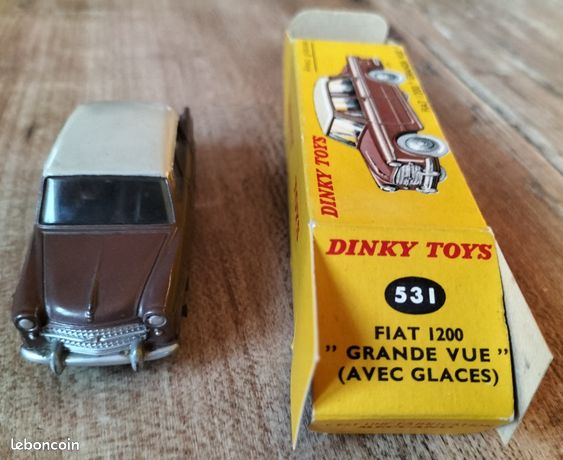 DINKY TOYS FRANCE #531 FIAT 1200 GRANDE VUE
