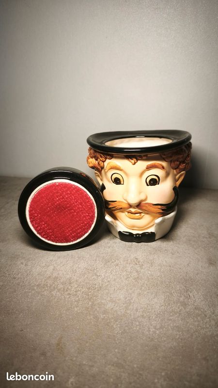 Pot à tabac ou autre original en céramique année 60 (image 3)