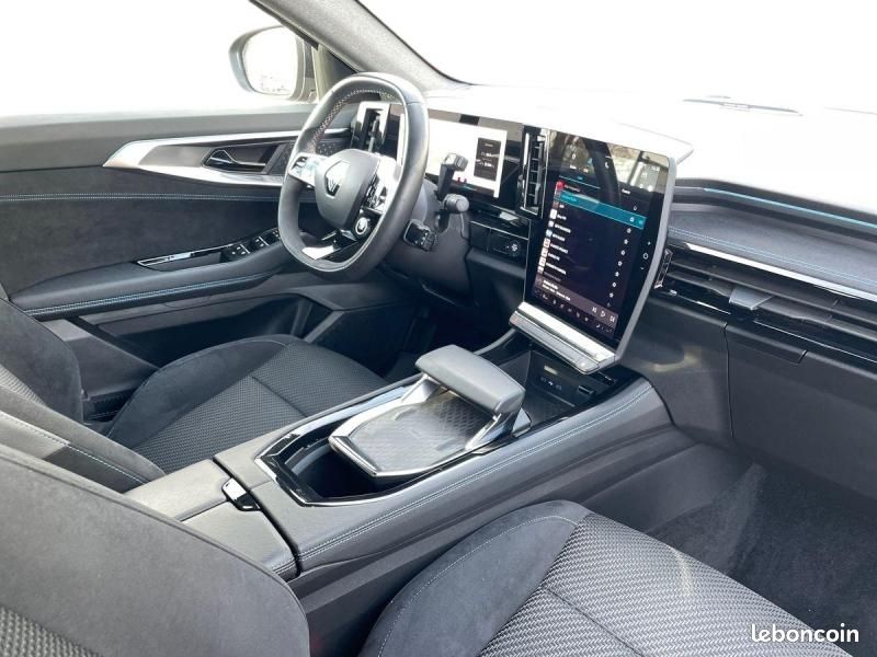 Renault Austral 1.2 E-Tech full hybrid 200ch Iconic esprit Alpine- 24 (image 27)