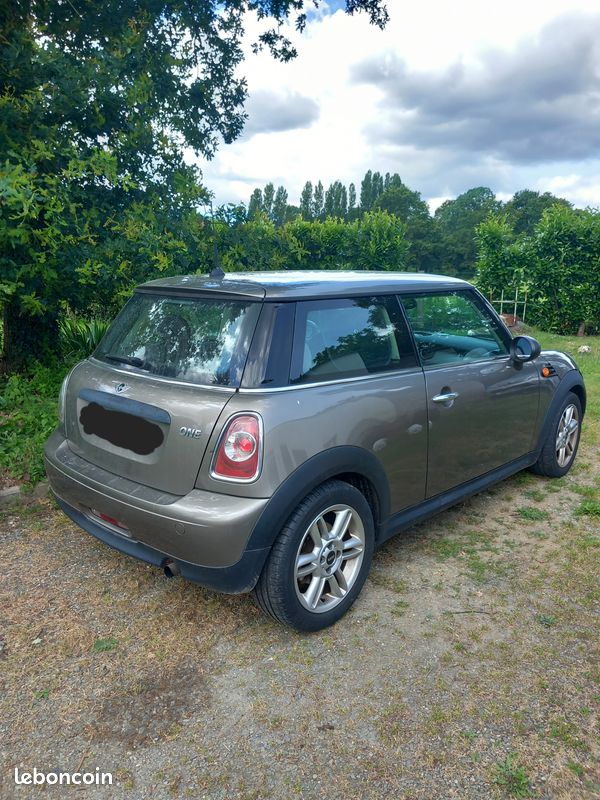 Mini One 1,6 essence (image 3)
