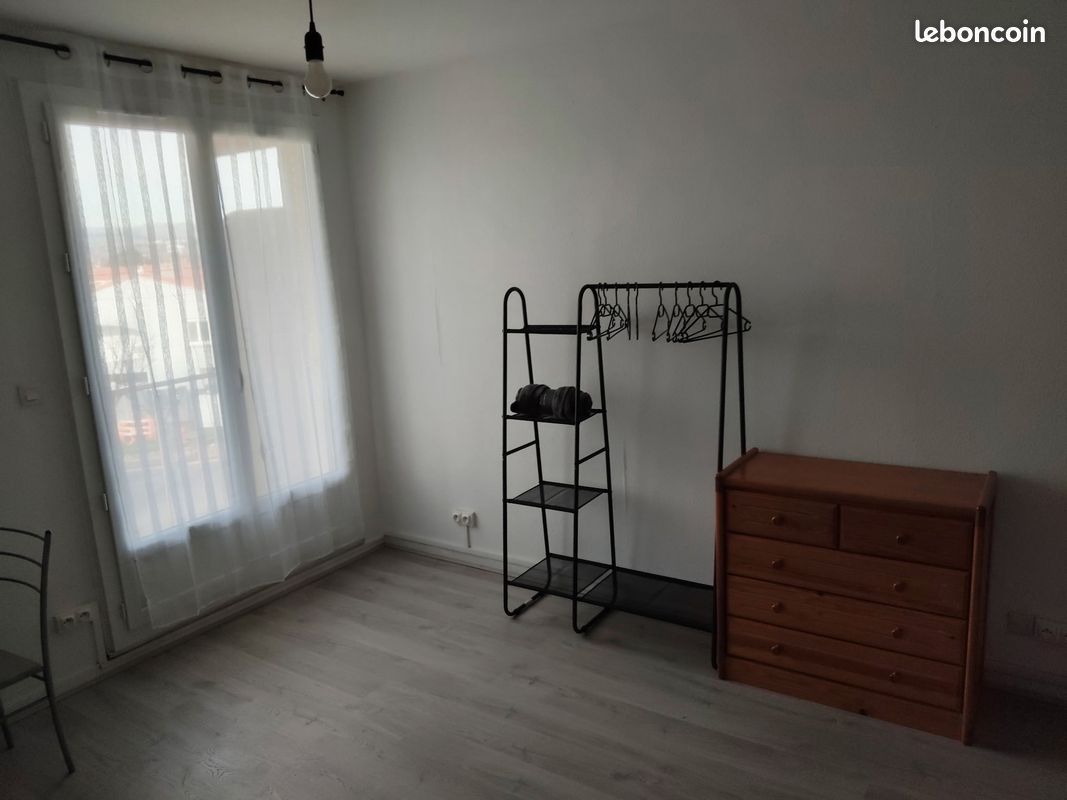 Appartement 1 pièce 19 m² · à Issoire · 19 m² · 370 €/mois