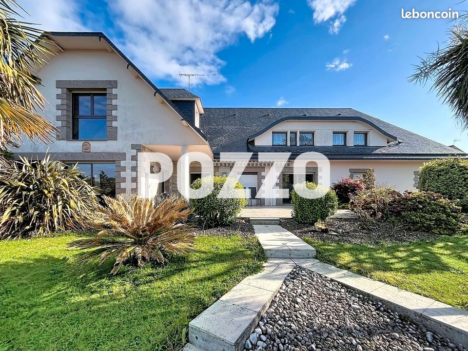 Maison 11 pièces 275 m² · à Torigny-les-Villes · 275 m² · 434 000 €