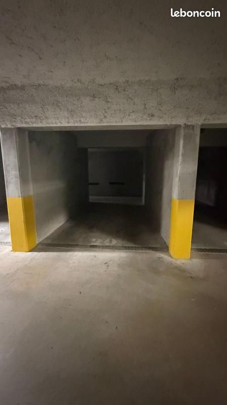Parking 13 m² · à La Rochelle · 13 m² · 110 €/mois