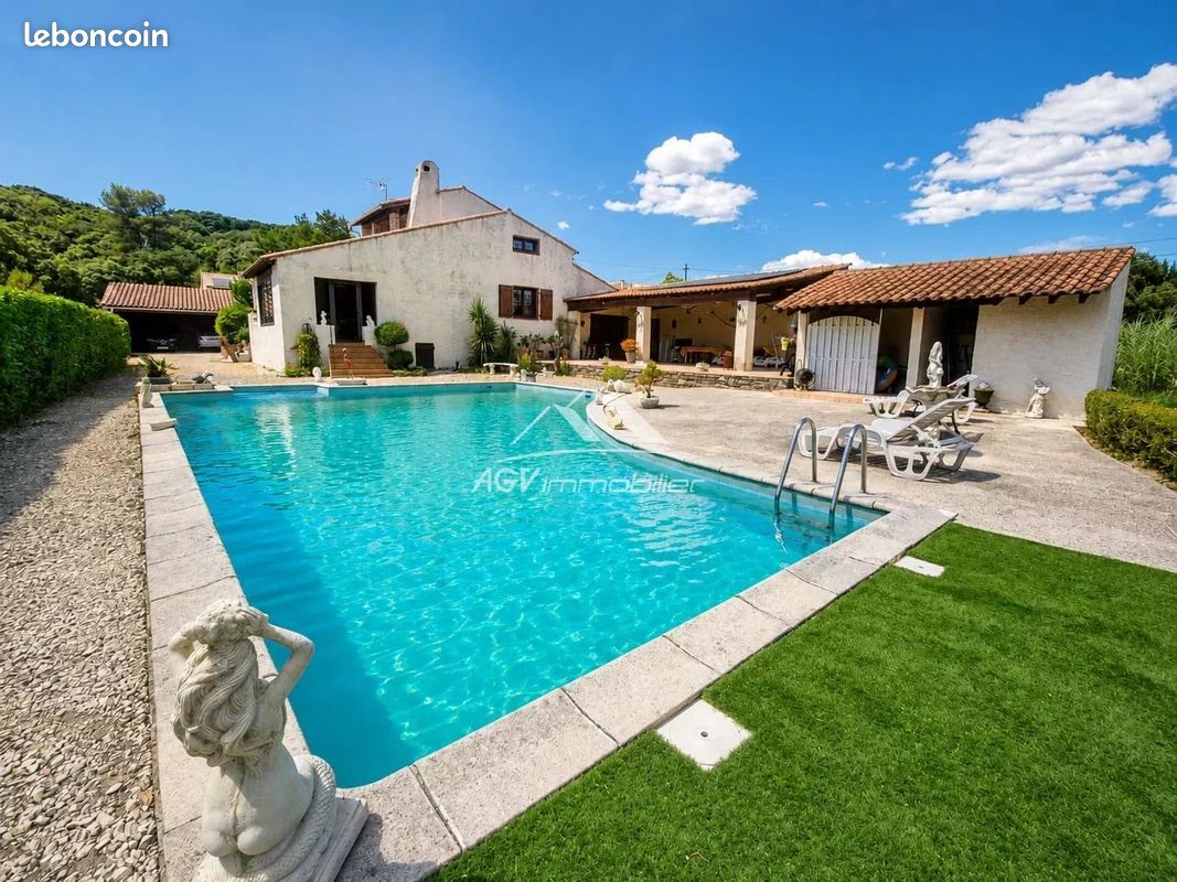 Maison 7 pièces 161 m² · à Rousson · 161 m² · 425 000 €