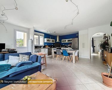 Appartement 240 000 € - 82 m²