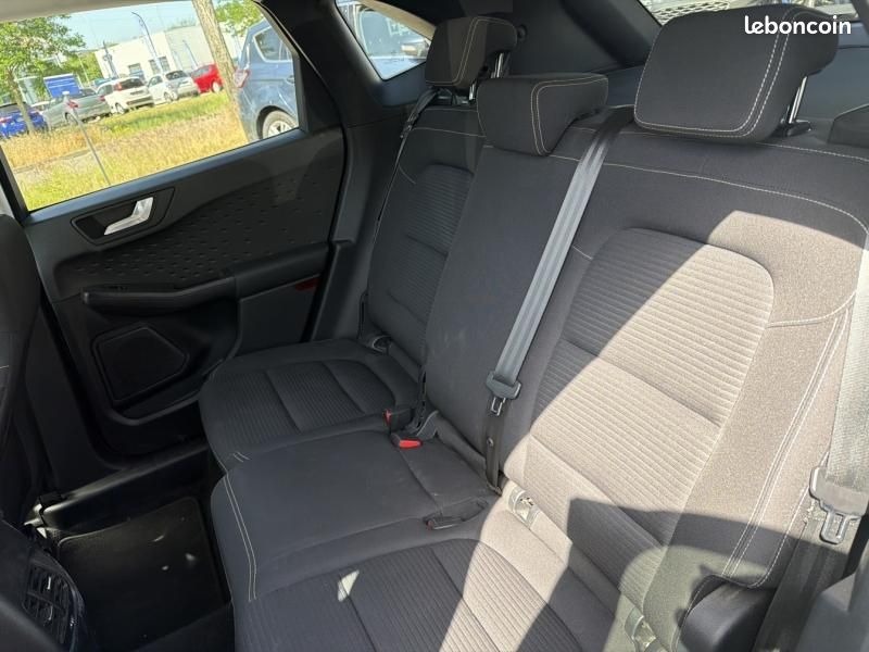 Ford Kuga 2.0 EcoBlue 150ch mHEV Titanium (image 12)