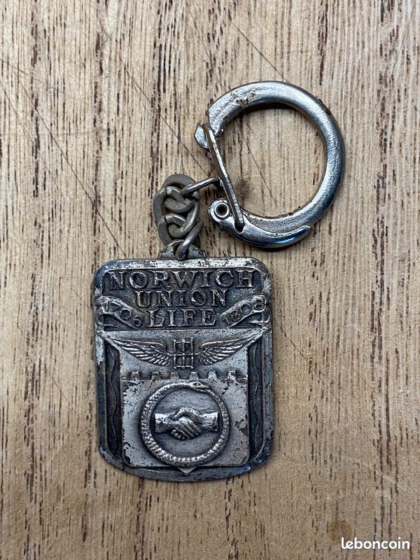 Ancien porte-clés en métal Norwich Union (Paris) - Collection