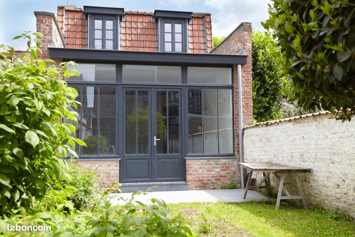 Maison 6 pièces 162 m² · à La Madeleine · 162 m² · 565 000 €