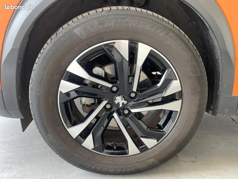 Peugeot 2008 1.2 PureTech 100ch S&S Allure 5cv (image 5)