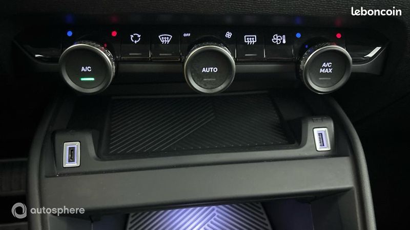 Citroen C4 Moteur électrique 136ch (100 kW) Shine Automatique (image 27)