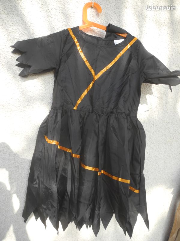 Déguisement Robe + Chapeau Sorciére 4/6 A Gifi tbe (image 4)