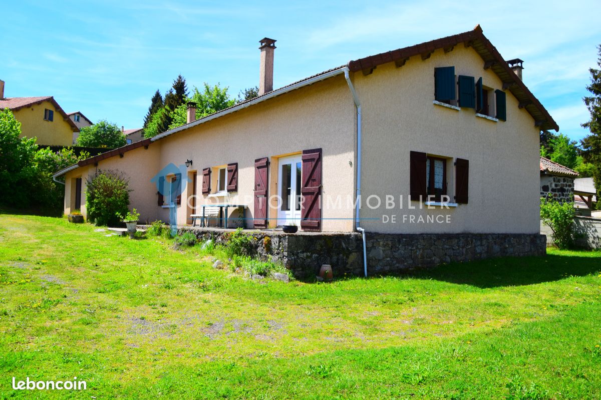 Maison 6 pièces 110 m² · à Coucouron · 110 m² · 208 000 €