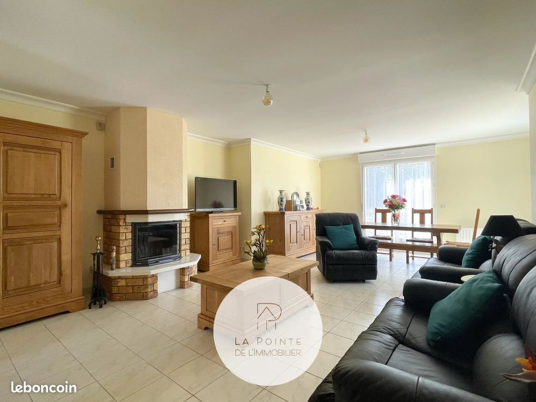 Maison 4 pièces 93 m² · à Moncontour · 93 m² · 240 990 €