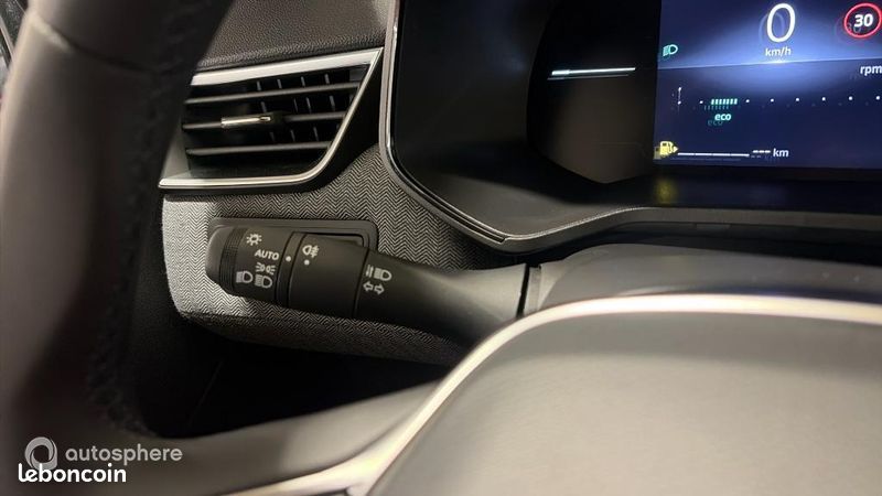 Renault Clio 1.0 TCe 90ch Techno - 25 (image 23)