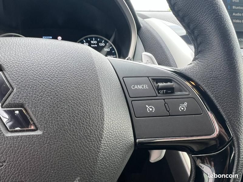 Mitsubishi Eclipse Cross 2.4 MIVEC PHEV 188ch Business 4WD (image 29)