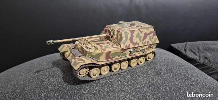 Char Allemand blanc JAGDPANTHER N°228 9/1971 - modèle hiver 1990