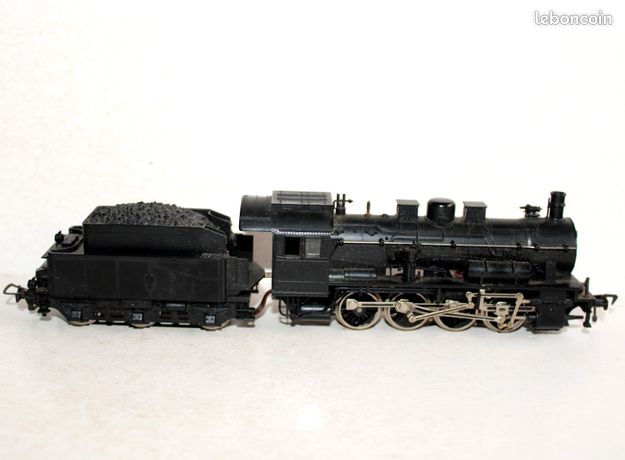 FLEISCHMANN HO 1/87 REF : 4178 LOCOMOTIVE VAPEUR 150 Z 2255 Avec TENDER 26 Z 2255