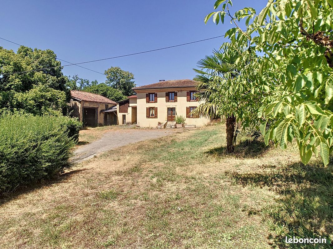 Maison 6 pièces 131 m² · à Mouchès · 131 m² · 149 000 €