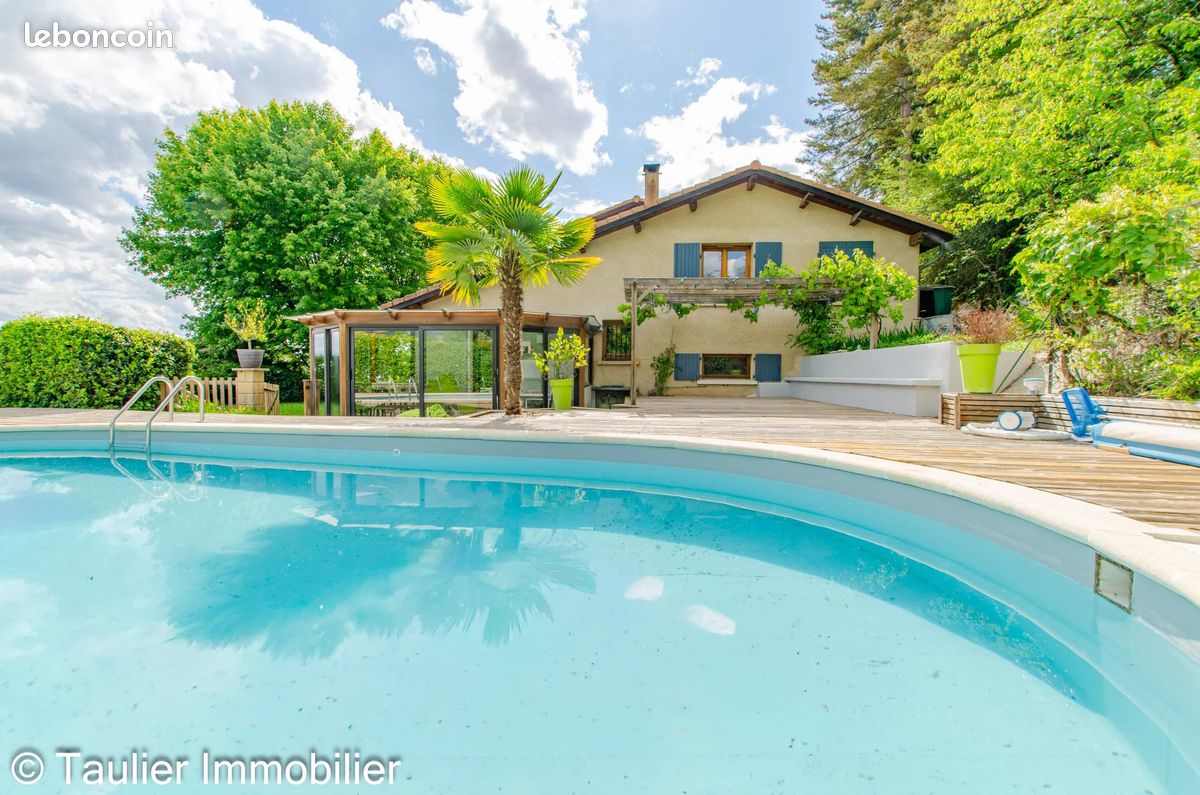Maison 6 pièces 150 m² · à Saint-Marcellin · 150 m² · 400 000 €