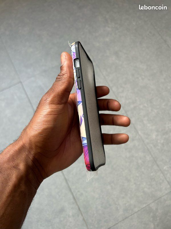 Coque iPhone 14 lus (image 4)
