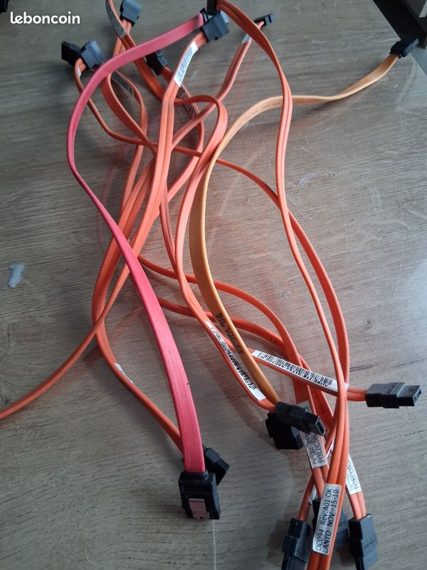Câbles SATA orange 38cms (image 1)