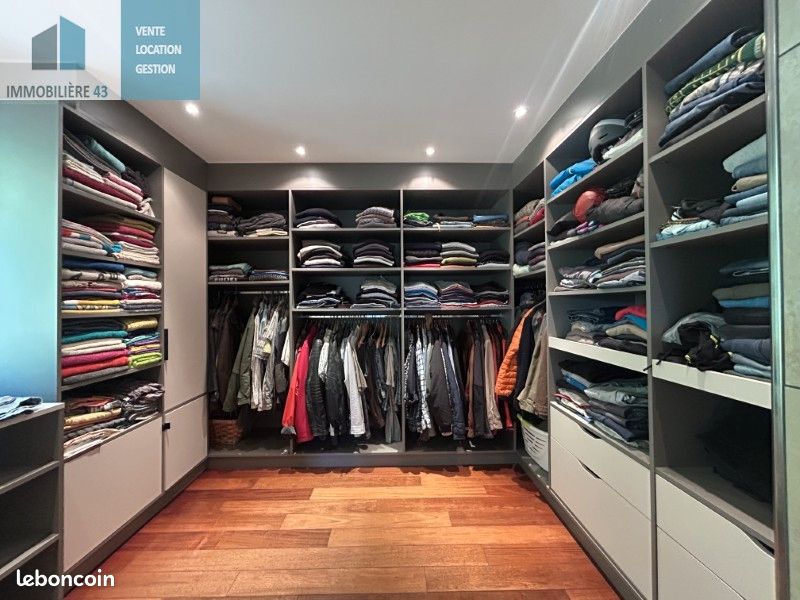 Propriété 4 pièces 200 m² (image 8)