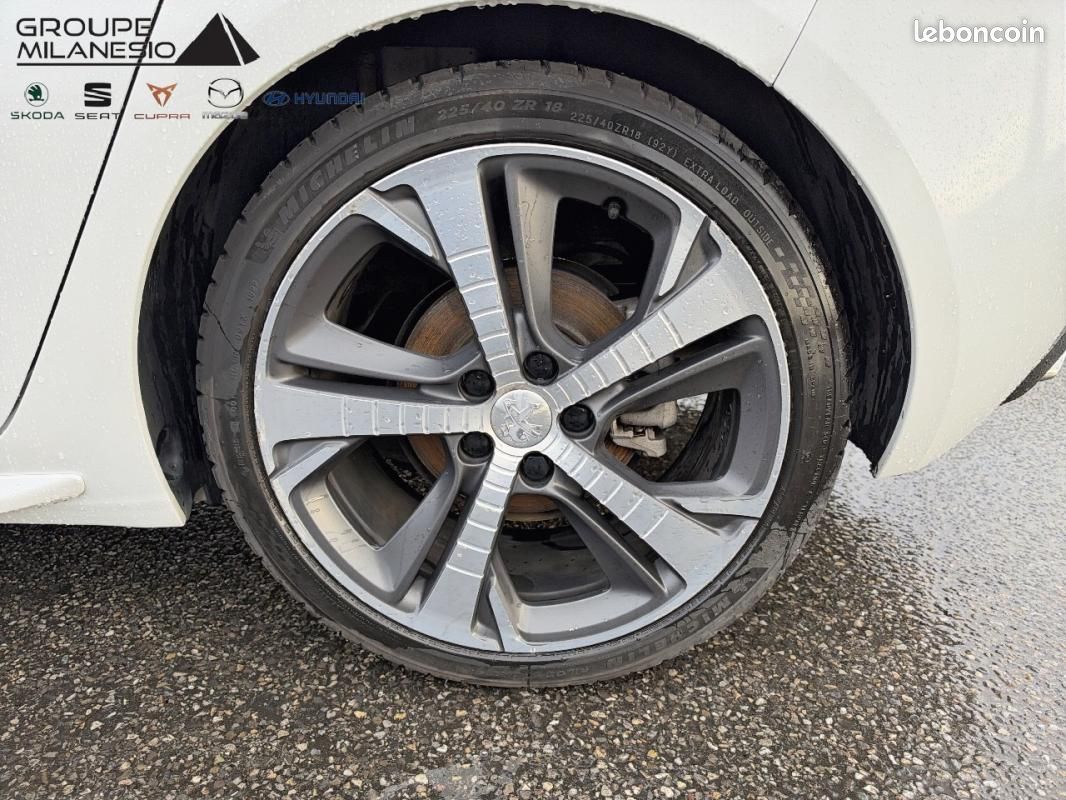 Peugeot 308 PureTech 225ch S&S EAT8 GT (image 10)