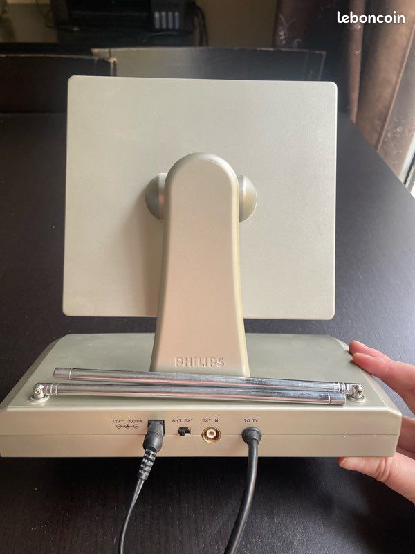 Mini Télévision Philips Vintage – Noir & Blanc – Antenne Cassée – Pièce De Collection
