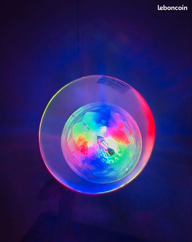 Lampe d'ambiance LED tournante disco (image 1)