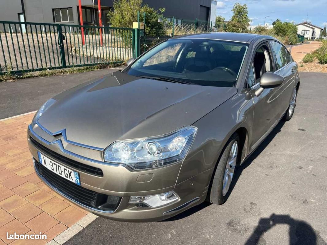 Citroën C5 2.7 HDI (image 1)