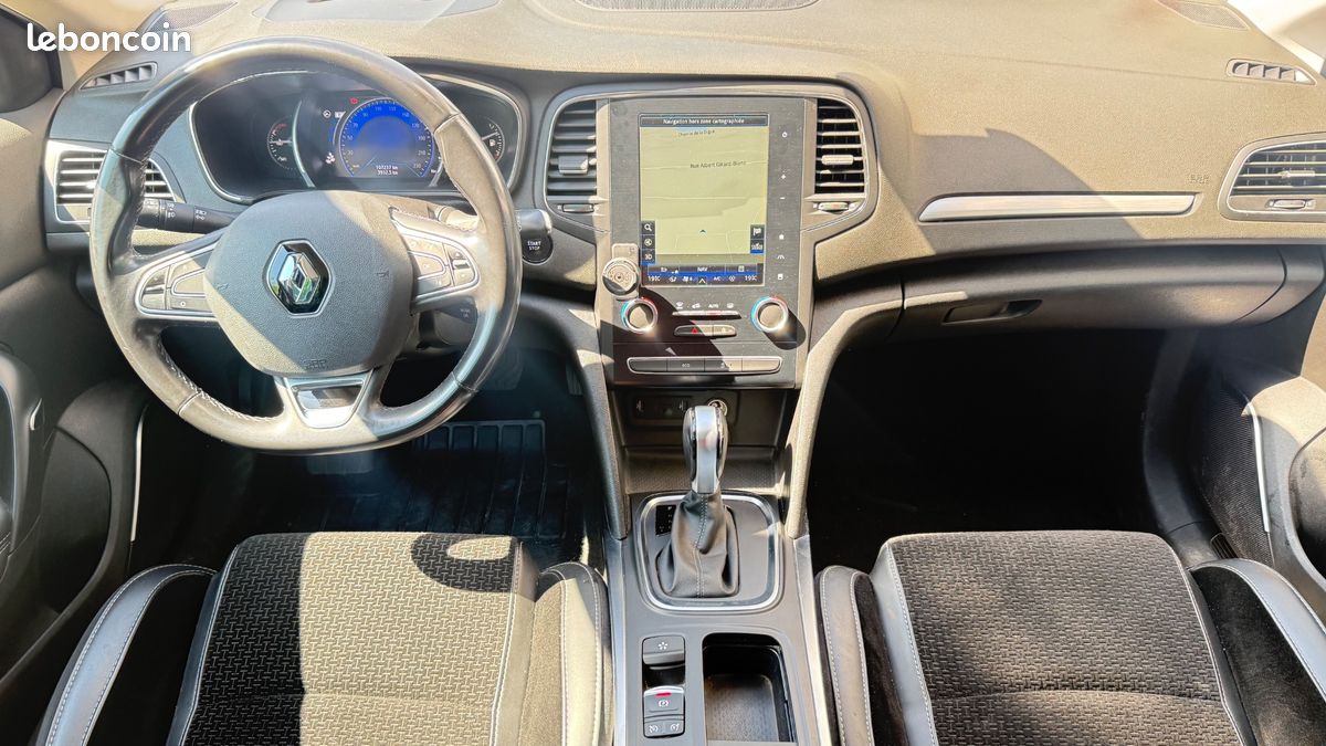 RENAULT MEGANE ESTATE 1.3L TCE 140CH INTENS / CAMERA DE RECUL / APPLE CAPRLAy (image 12)