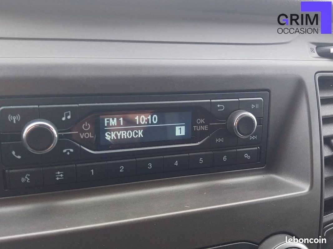 Ford transit custom fourgon 280 l1h1 2.0 ecoblue 130 bva trend business (image 8)